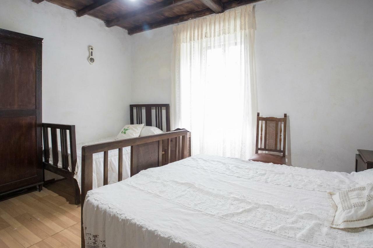 A Fonte Das Bodas Samos Buitenkant foto