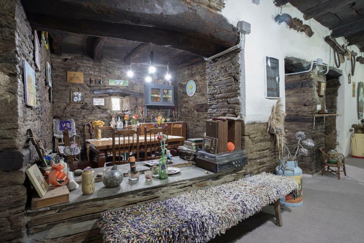 A Fonte Das Bodas Samos Buitenkant foto